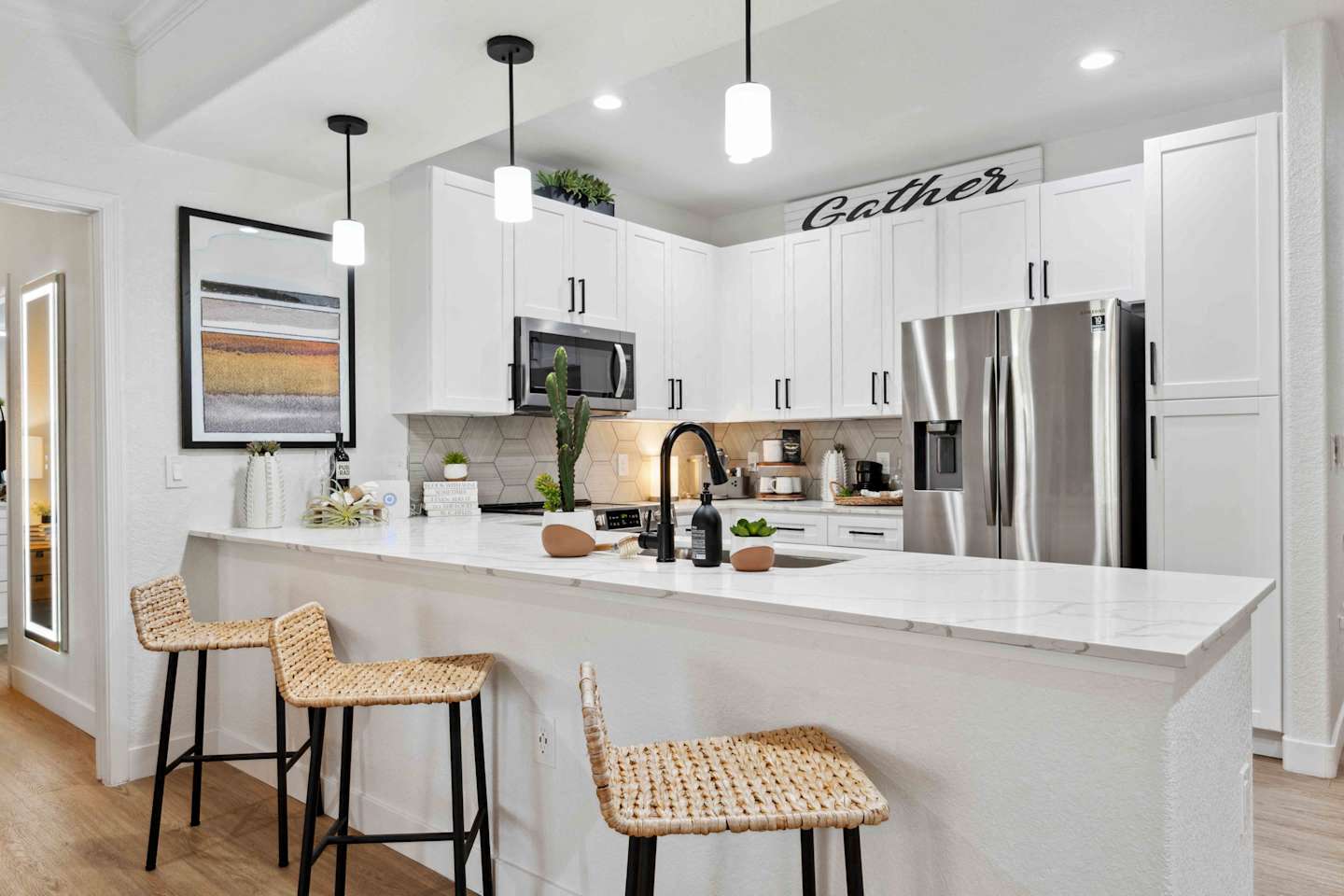 The Laurel Apartments photo 2